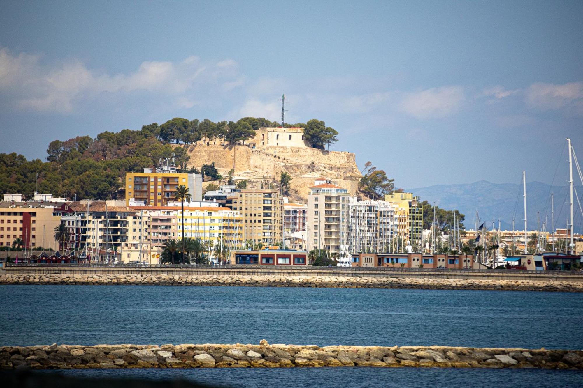 Vistas Y Terraza Panoramica Frente Al Mar En Denia, Las Rotas Eksteriør billede
